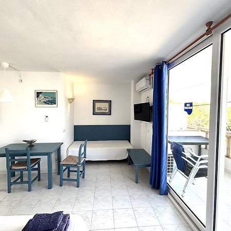 Apartamentos Can Marsalet Puerto Colom Exteriör bild