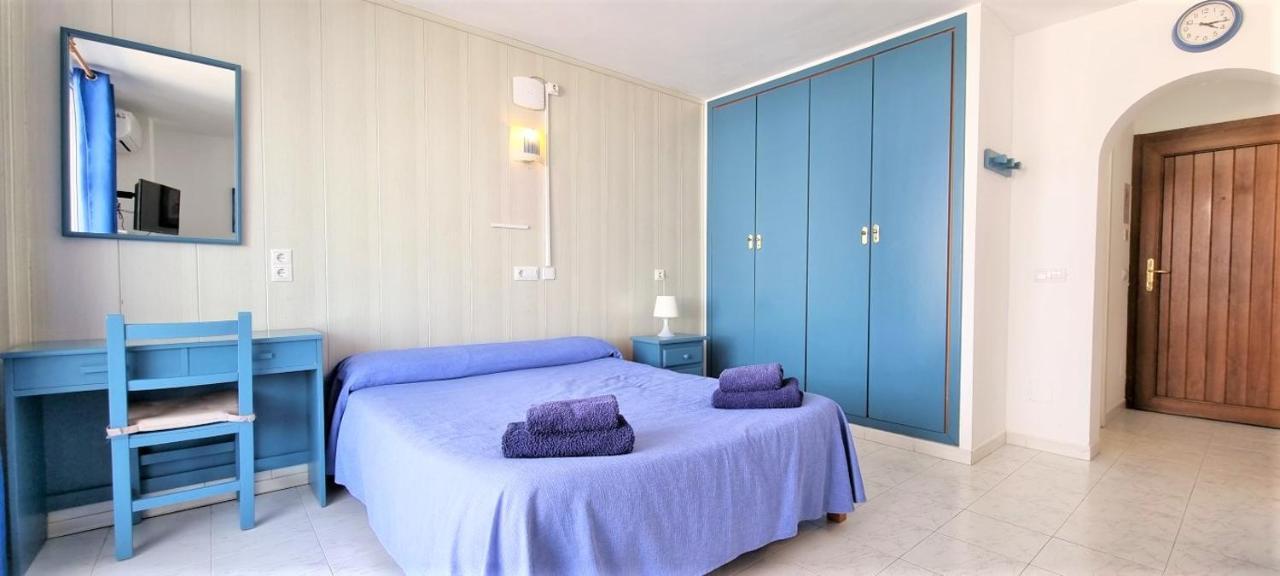 Apartamentos Can Marsalet Puerto Colom Exteriör bild
