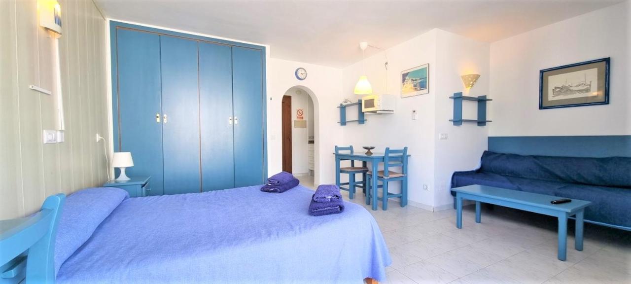 Apartamentos Can Marsalet Puerto Colom Exteriör bild