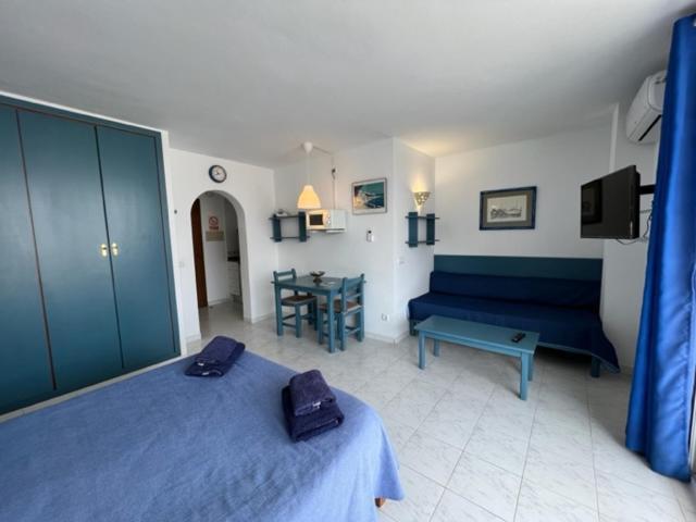 Apartamentos Can Marsalet Puerto Colom Exteriör bild